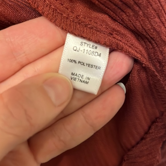 New release Fall ‘22 Zenana Rust colored Shacket - Picture 6 of 6